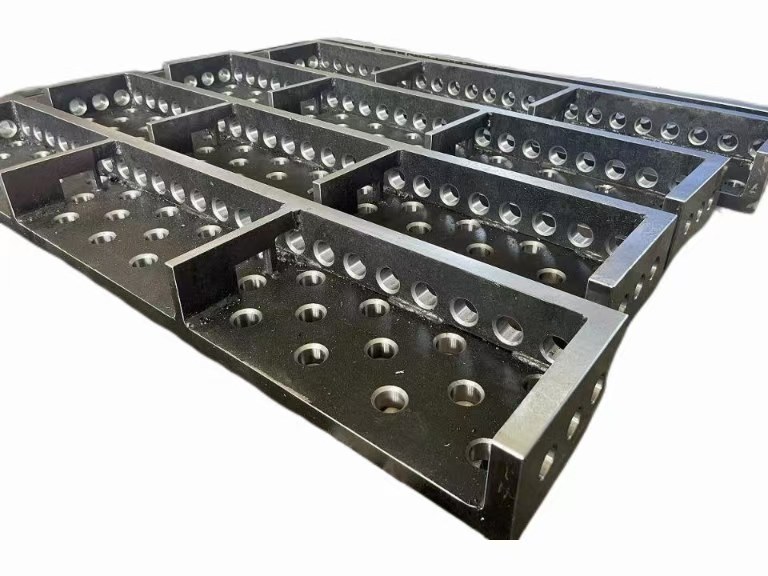 Ce qui fait vraiment le meilleur plateau de soudage en acier ou en fonte